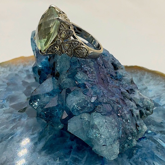 Vtg. Sterling Silver Green Amethyst Ring Size 7 1/2 (Size 7.5) - Picture 4 of 11